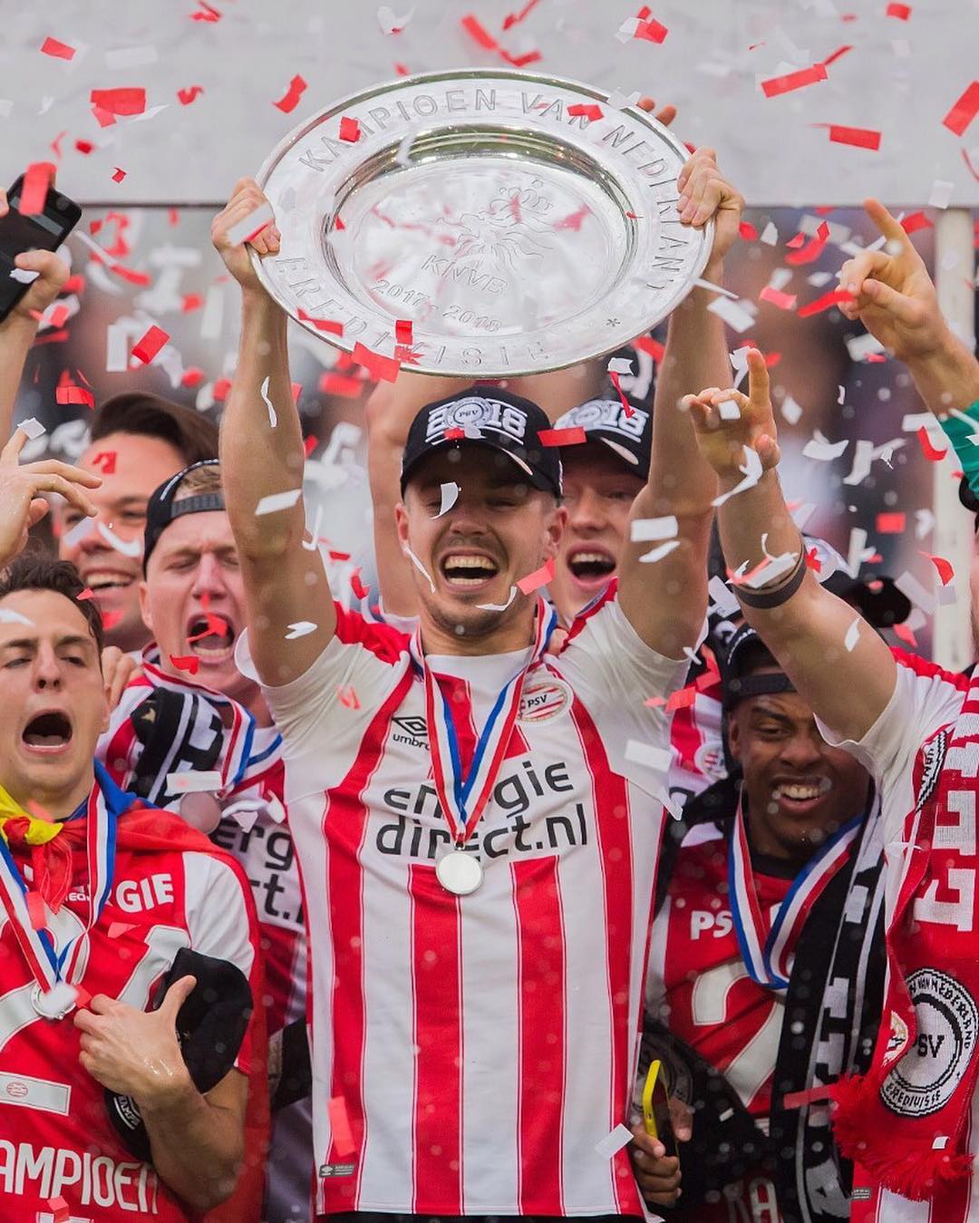 荷甲今晨再迎强敌，托特纳姆复出首秀，主帅态度——底气十足，更衣室氛围转暖的简单介绍-九游体育平台