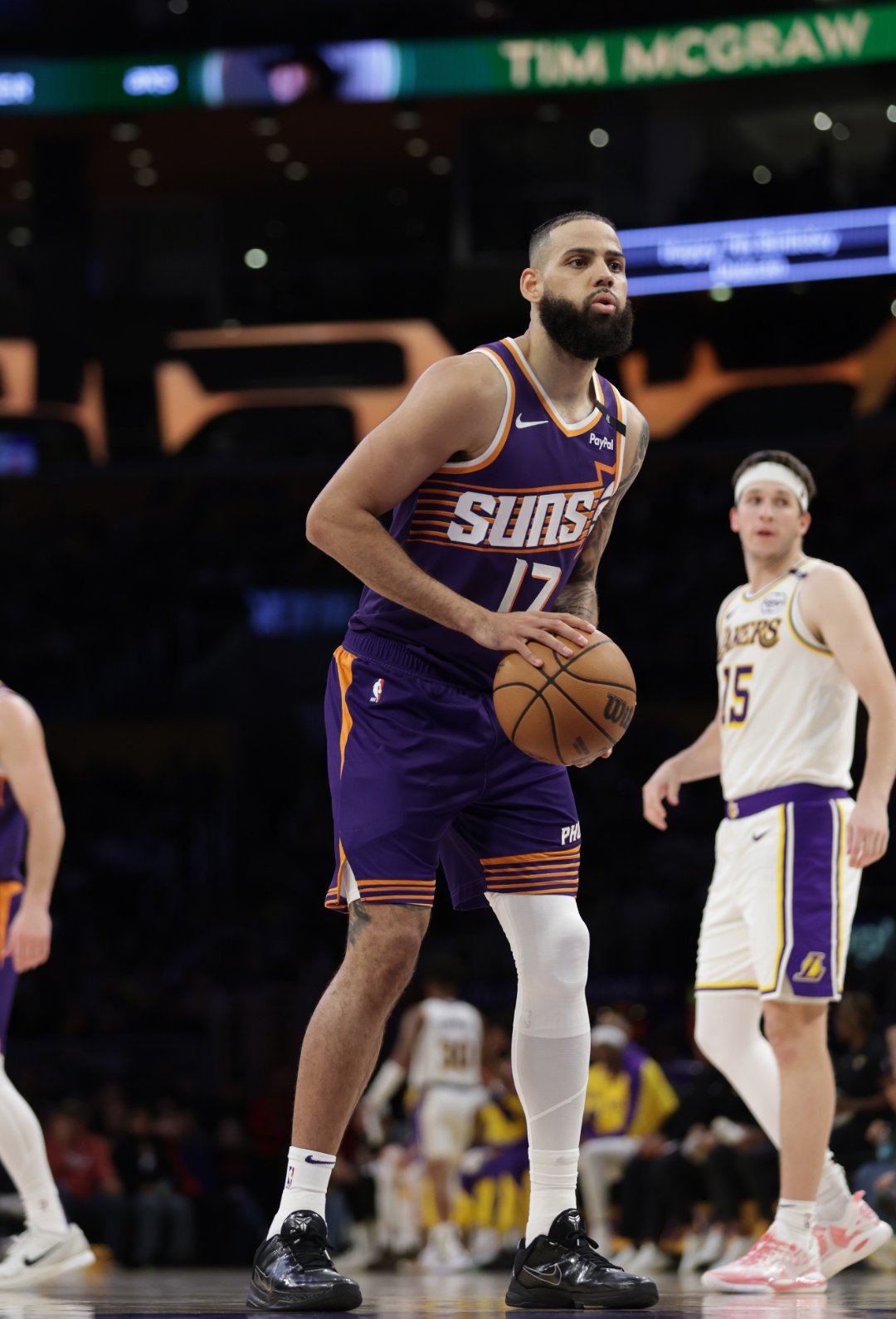 九游平台 -NBA常规赛冲刺阶段走向成谜，洛杉矶湖人手感冰凉，更衣室稳定，心理建设被强调的简单介绍